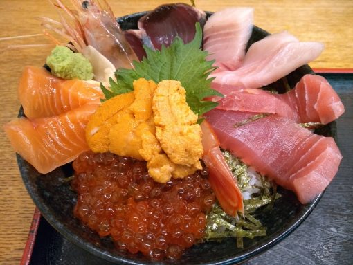 新宿西口ごはん 煮魚や海鮮丼が人気のお店 魚ごはん処 魚人食堂 は男性向けのお店でした ひとり新宿ランチ